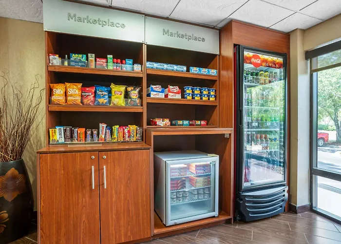 Comfort Capitol - Area Hotel 4*