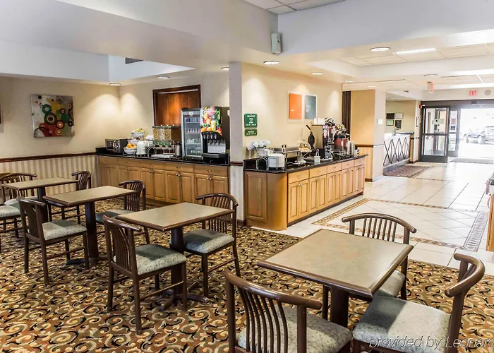 Comfort Capitol - Area Hotel 4*