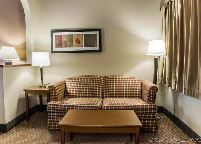 Comfort Capitol - Area Hotel Tallahassee