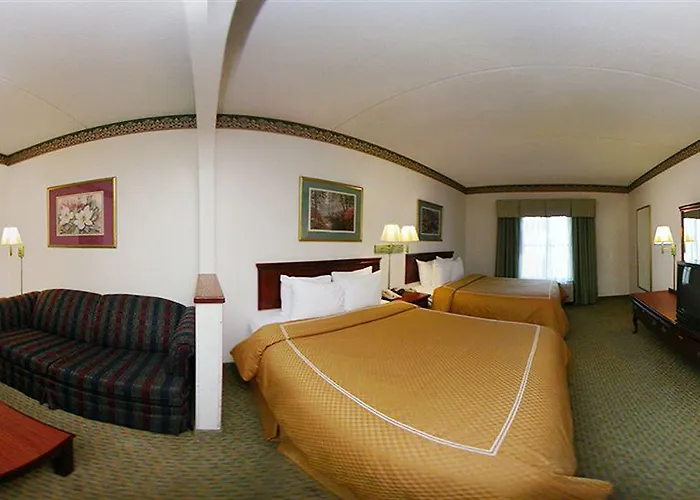 Comfort Capitol - Area Hotel 4*